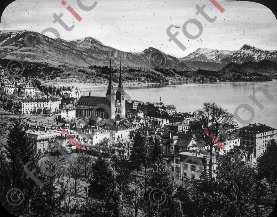 Blick auf Luzern | View of Lucerne - Foto foticon-simon-147-001-sw.jpg | foticon.de - Bilddatenbank für Motive aus Geschichte und Kultur